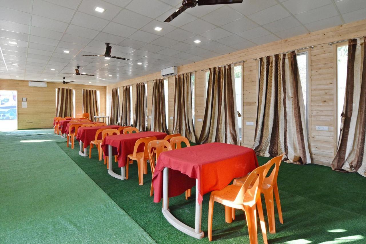 Oyo Midway Park Resort Atgaon Extérieur photo
