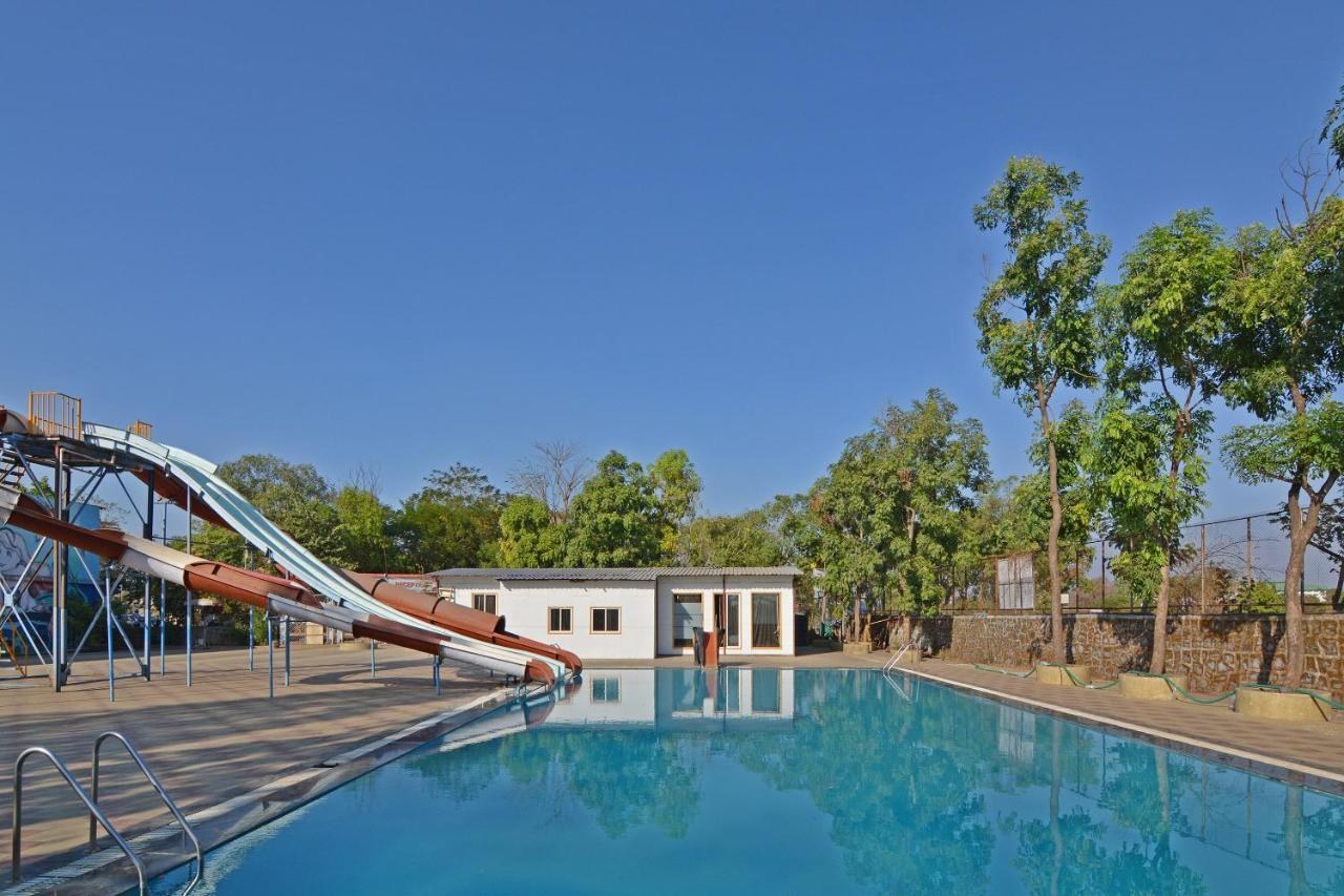 Oyo Midway Park Resort Atgaon Extérieur photo