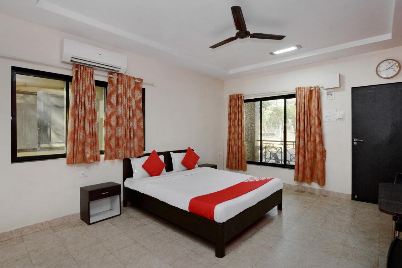 Oyo Midway Park Resort Atgaon Extérieur photo