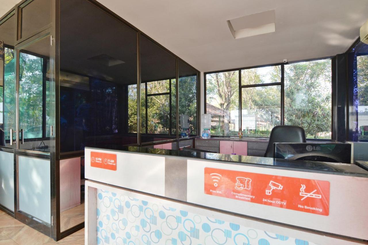 Oyo Midway Park Resort Atgaon Extérieur photo